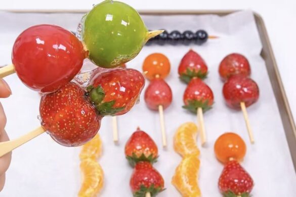 Tanghulu Rezept – chinesische kandierte Früchte am Spieß